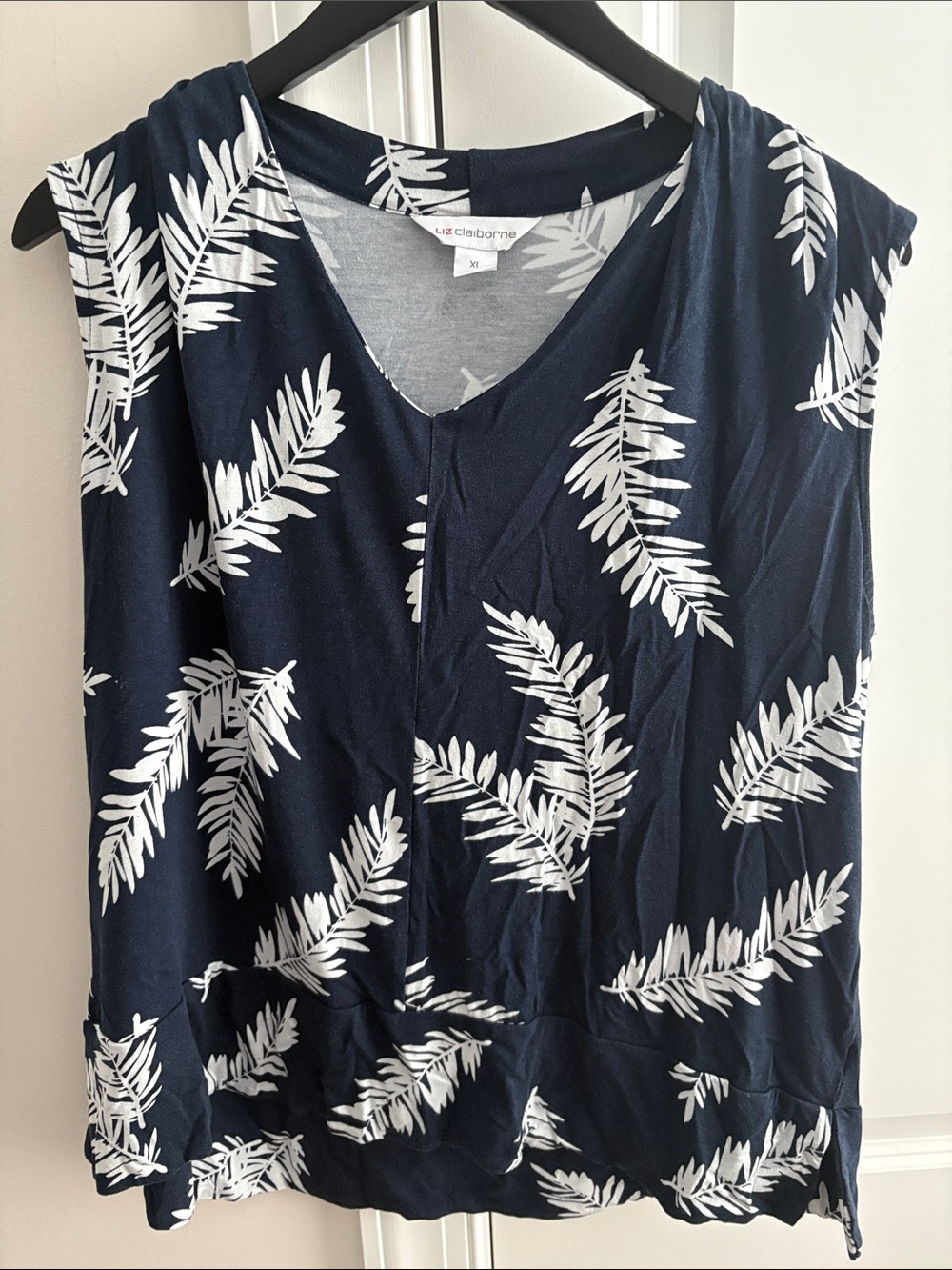 Liz Claiborne Navy Tank Top with White Leaf Print